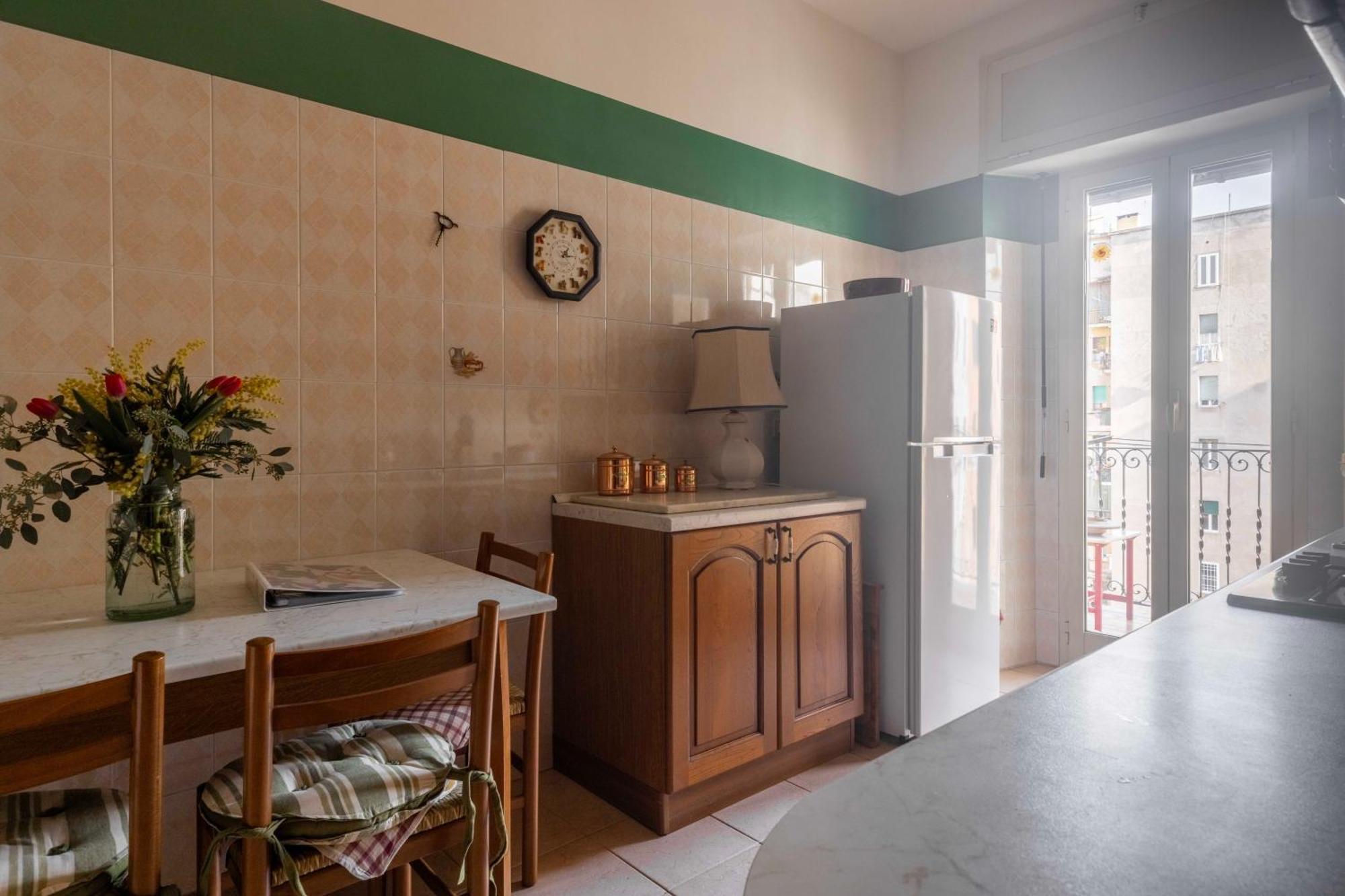 The Magic Of San Peter In The Heart Of Appartamento Roma